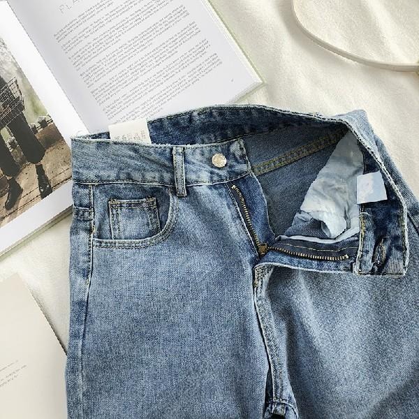 【RENA小舖 台灣現貨每天出】高腰直筒百搭牛仔九分褲/水洗/顯瘦/筒簡約/復古/做舊/褲腳撕邊【R14996】-細節圖3