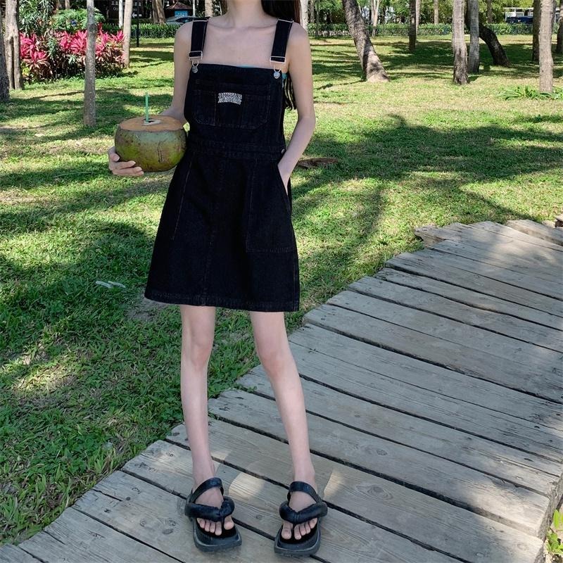 【RENA小舖 台灣現貨每天出】復古大口袋牛仔背帶裙_百搭/顯瘦/吊帶裙/牛仔裙/背帶裙/百褶裙【R20207】-細節圖9