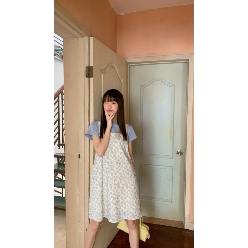 【RENA小舖 台灣現貨每天出】平口碎花背帶連衣裙/可愛/夏天/吊帶裙/連身裙/韓系/純慾風【R21801】-細節圖3