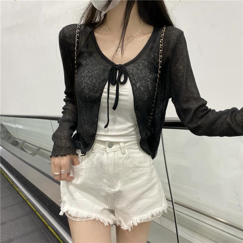 【RENA小舖 台灣現貨每天出】綁帶薄款罩衫/防曬外套/韓系穿搭夏天/短版外套/披肩/泡泡袖【R21794】-細節圖4