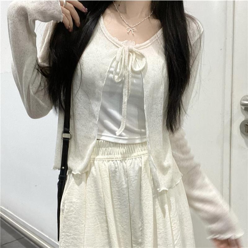 【RENA小舖 台灣現貨每天出】綁帶薄款罩衫/防曬外套/韓系穿搭夏天/短版外套/披肩/泡泡袖【R21794】-細節圖5