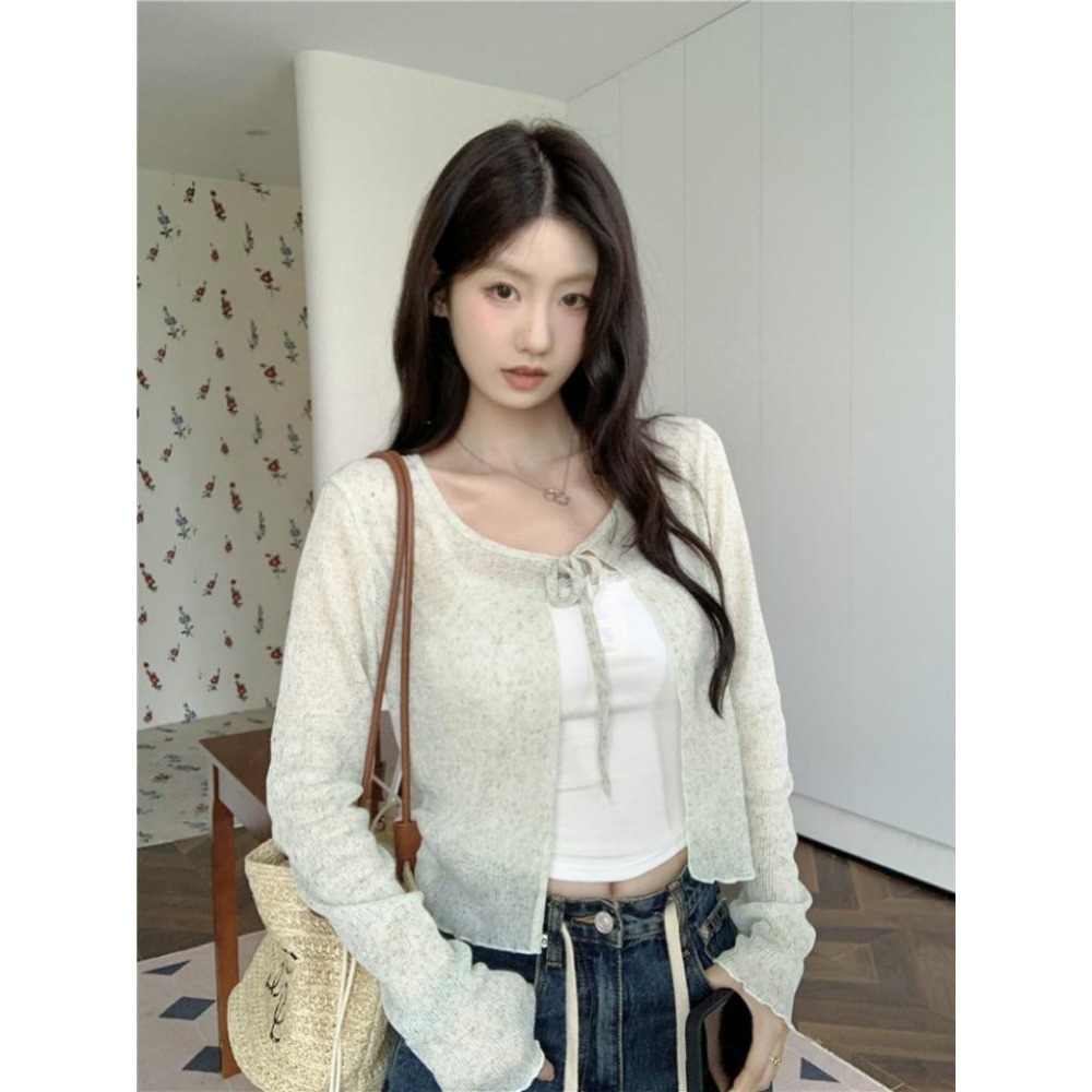 【RENA小舖 台灣現貨每天出】綁帶薄款罩衫/防曬外套/韓系穿搭夏天/短版外套/披肩/泡泡袖【R21794】-細節圖6