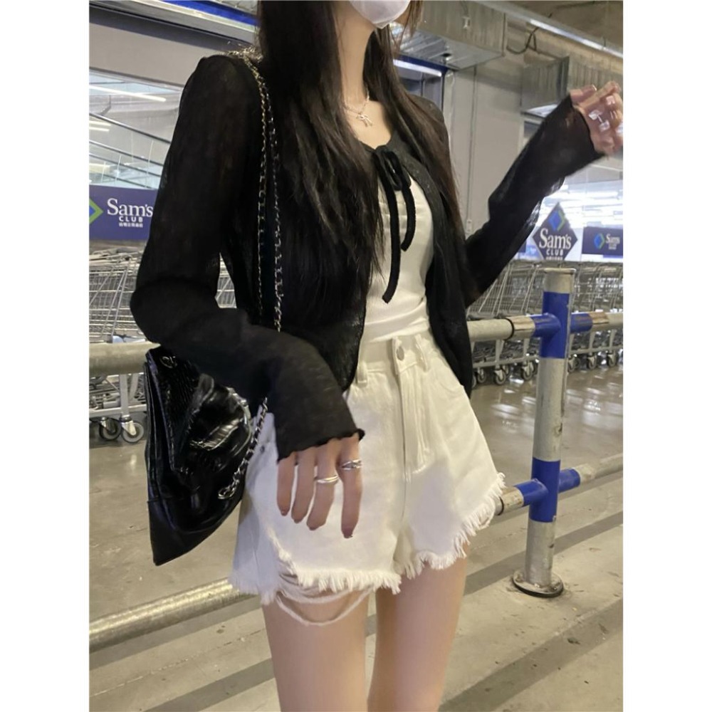 【RENA小舖 台灣現貨每天出】綁帶薄款罩衫/防曬外套/韓系穿搭夏天/短版外套/披肩/泡泡袖【R21794】-細節圖7