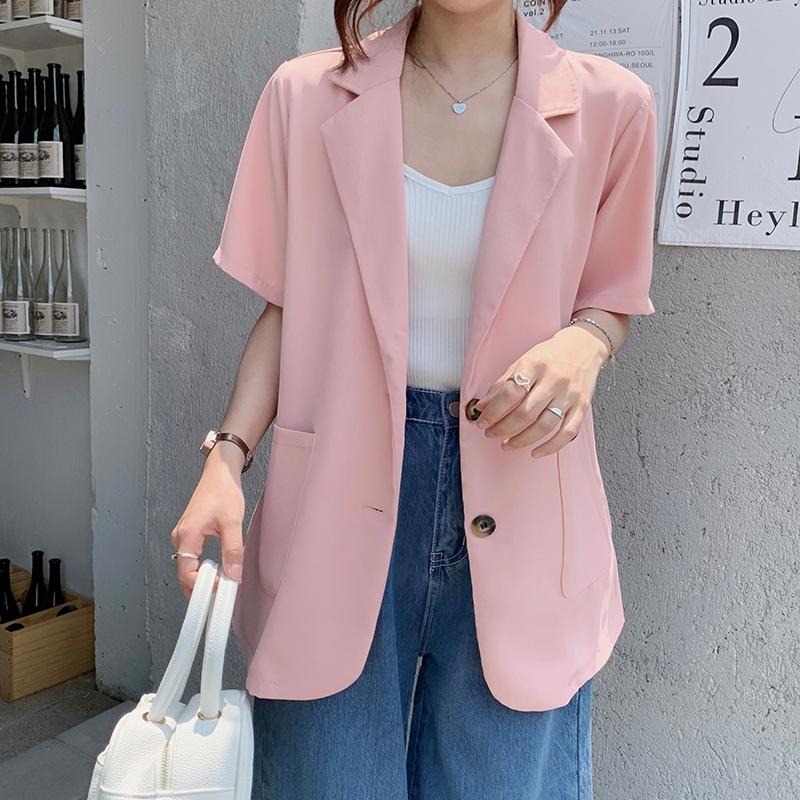 【RENA小舖 台灣現貨每天出】短西裝外套 夏季休閒西服 短袖西裝外套女 長版寬鬆韓版氣質西服【R21733】-細節圖5