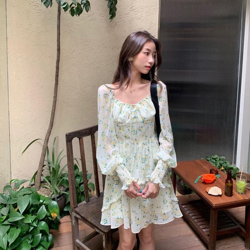 【RENA小舖 台灣現貨每天出】碎花小個子連衣裙/法式/方領/春秋/氣質/休閒/公主/韓妞【R19849】-細節圖9