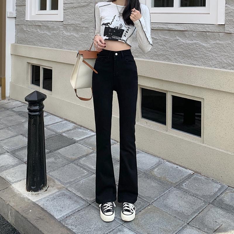 【RENA小舖 台灣現貨每天出】微喇叭長褲 喇叭褲 小喇叭 牛仔褲 牛仔長褲 顯瘦 時尚 長腿 辣妹【R21717】-細節圖4