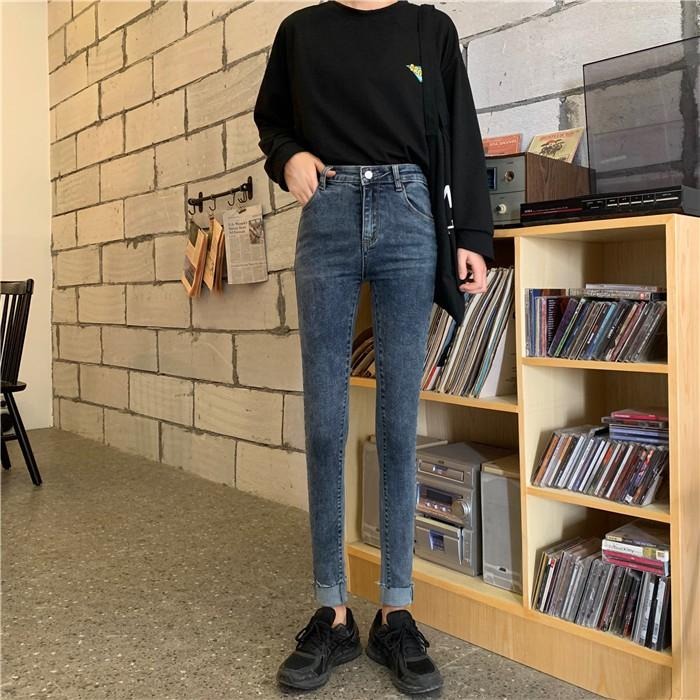 【RENA小舖 台灣現貨每天出】窄管牛仔長褲_顯瘦/修身/高腰/窄管/牛仔長褲/長褲【R17634】-細節圖6