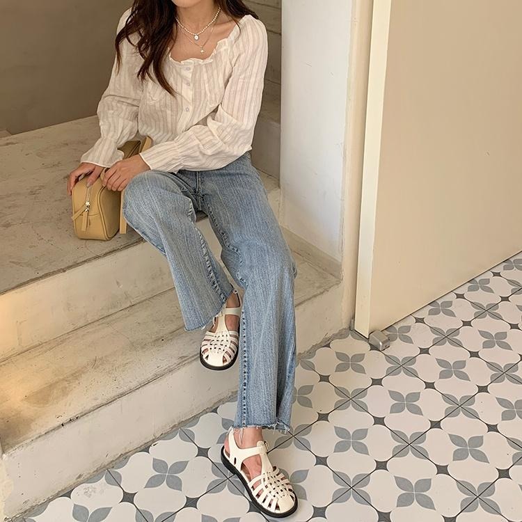 【RENA小舖 台灣現貨每天出】做舊毛邊水洗淺藍色初秋韓系高腰寬鬆顯瘦百搭直筒長褲【R18972】-細節圖9