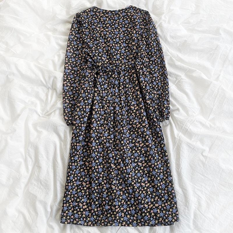 【RENA小舖 台灣現貨每天出】法式複古V領小碎花溫柔風一片式綁帶收腰泡泡袖長款連衣裙【R19353】-細節圖3