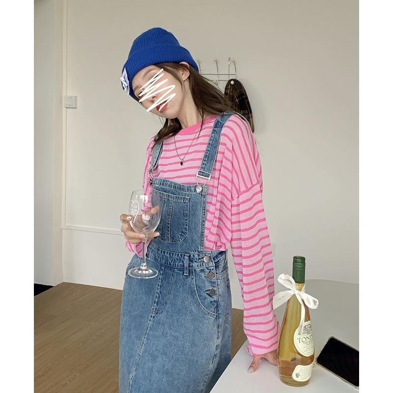 【RENA小舖 台灣現貨每天出】復古開叉設計收腰顯瘦多排扣秋季高腰中長款背帶牛仔連衣裙【R19297】-細節圖9