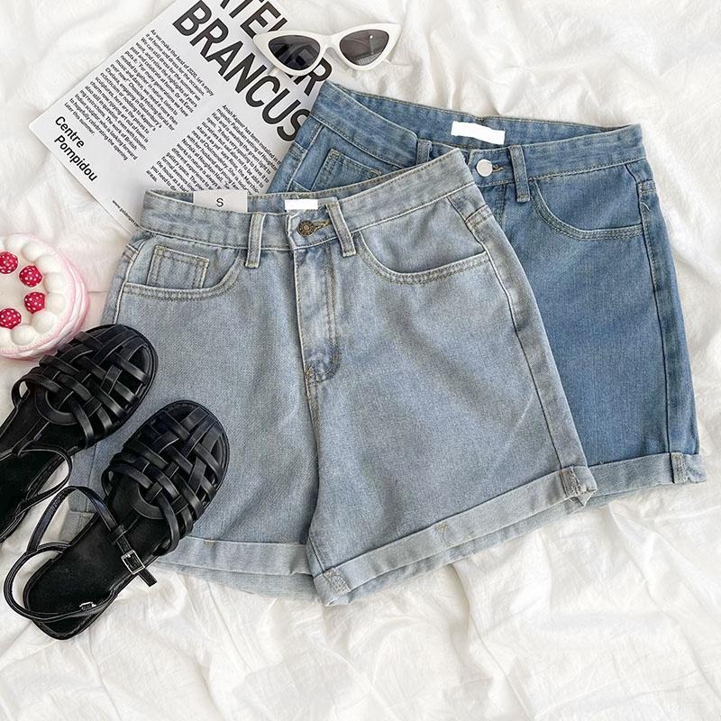 【RENA小舖 台灣現貨每天出】夏季古著感少女做舊水洗藍基礎百搭高腰顯瘦卷邊闊腿牛仔短褲【R19842】-細節圖2