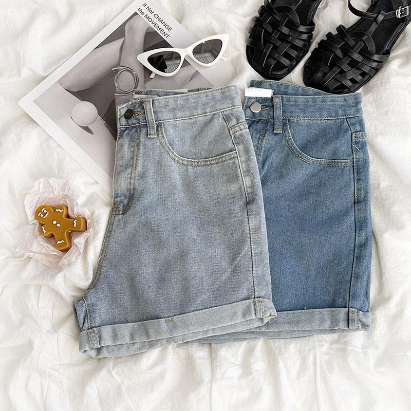 【RENA小舖 台灣現貨每天出】夏季古著感少女做舊水洗藍基礎百搭高腰顯瘦卷邊闊腿牛仔短褲【R19842】-細節圖3