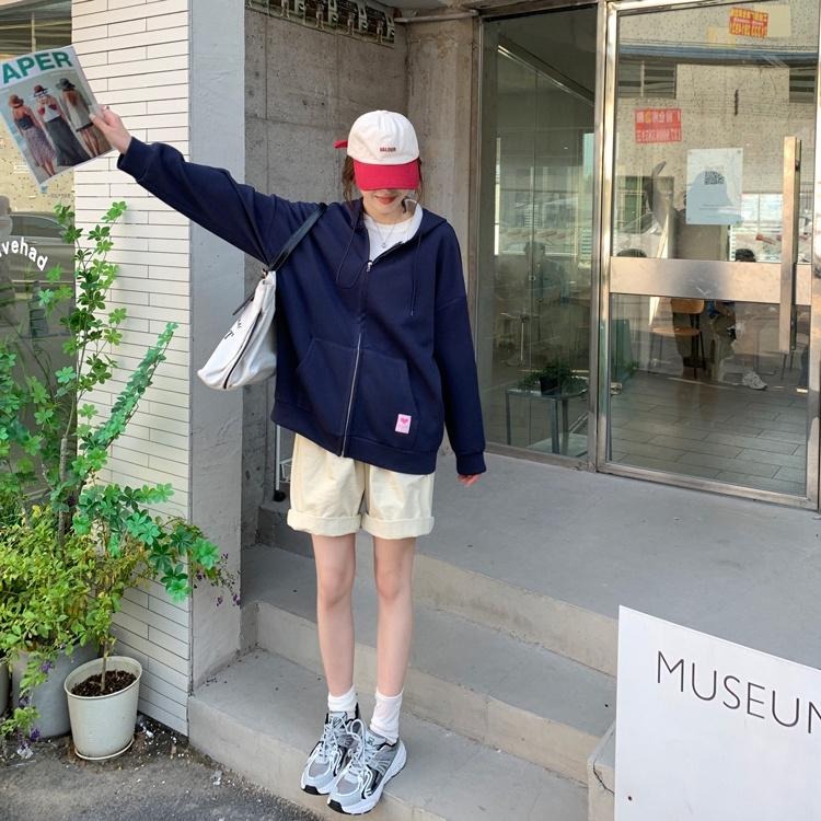 【RENA小舖 台灣現貨每天出】愛心小標抽繩連帽外套_百搭/重磅/秋季/多色/不易起球/連帽外套【R20840】-細節圖8