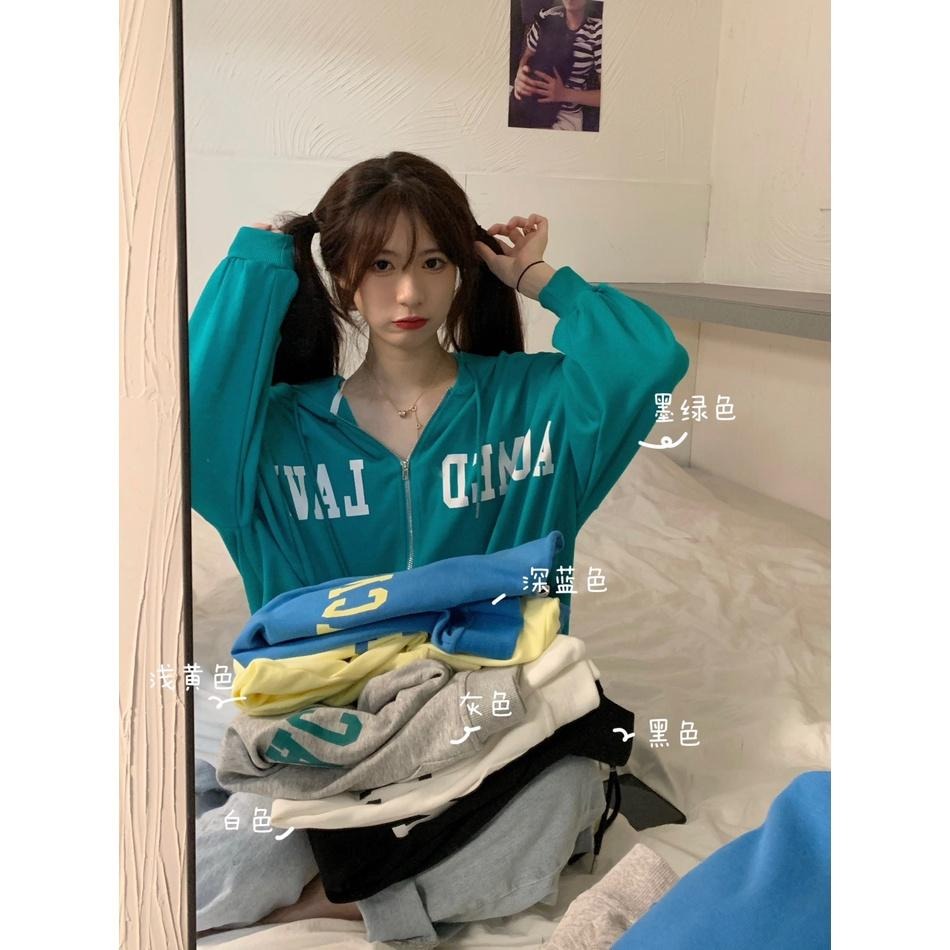 【RENA小舖 台灣現貨每天出】復古懷舊感活力顯白亮色系字母印花連帽拉鍊寬鬆百搭衛衣外套【R20578】-細節圖4