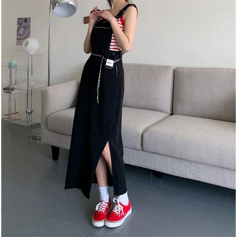 【RENA小舖 台灣現貨每天出】高腰開衩牛仔背帶裙_現貨/顯瘦/性感/復古/吊帶裙/牛仔裙/背帶裙【R20221】-細節圖2