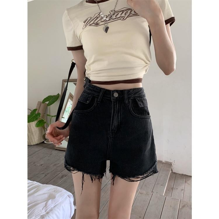 【RENA小舖 台灣現貨每天出】甜酷風辣妹毛邊流蘇設計感高腰顯瘦撞色口袋水洗百搭牛仔熱褲【R20357】-細節圖9