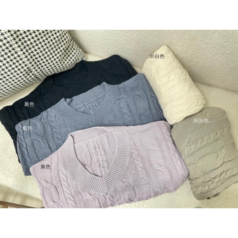 【RENA小舖 台灣現貨每天出】短版麻花針織上衣 針織 針織外套 針織衫 短版外套 短版 【Q1400】-細節圖5