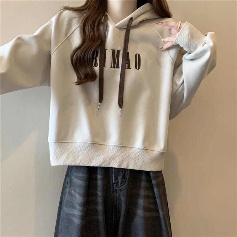 【RENA小舖 台灣現貨每天出】韓系簡約字母刺繡短版帽T/加絨帽T/長袖上衣【R22057】-細節圖6