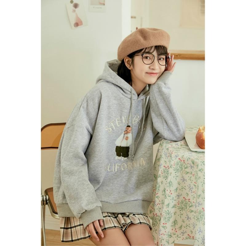 【RENA小舖 台灣現貨每天出】穿帽tㄉ熊熊🐻｜小熊刺繡帽T_純棉/保暖/加厚/長袖/大學t/帽T【R22056】-細節圖5