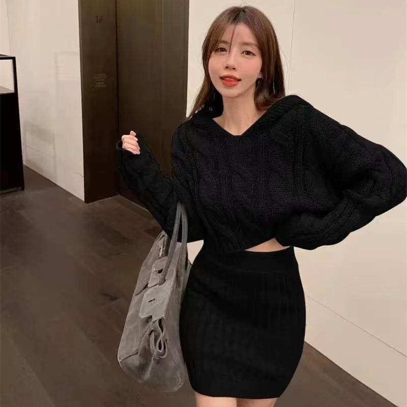 【RENA小舖 台灣現貨每天出】連帽針織麻花套裝/半身裙/韓版/休閒百搭/毛衣套裝【R21894】-細節圖2