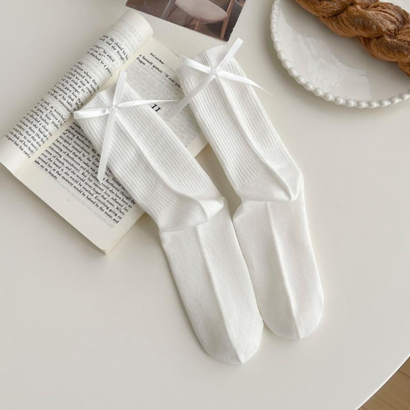 【RENA小舖 台灣現貨每天出】氣質可愛蝴蝶結中筒襪 | 日系/四季/簡約/配件/襪子/中筒襪【R22024】-細節圖8