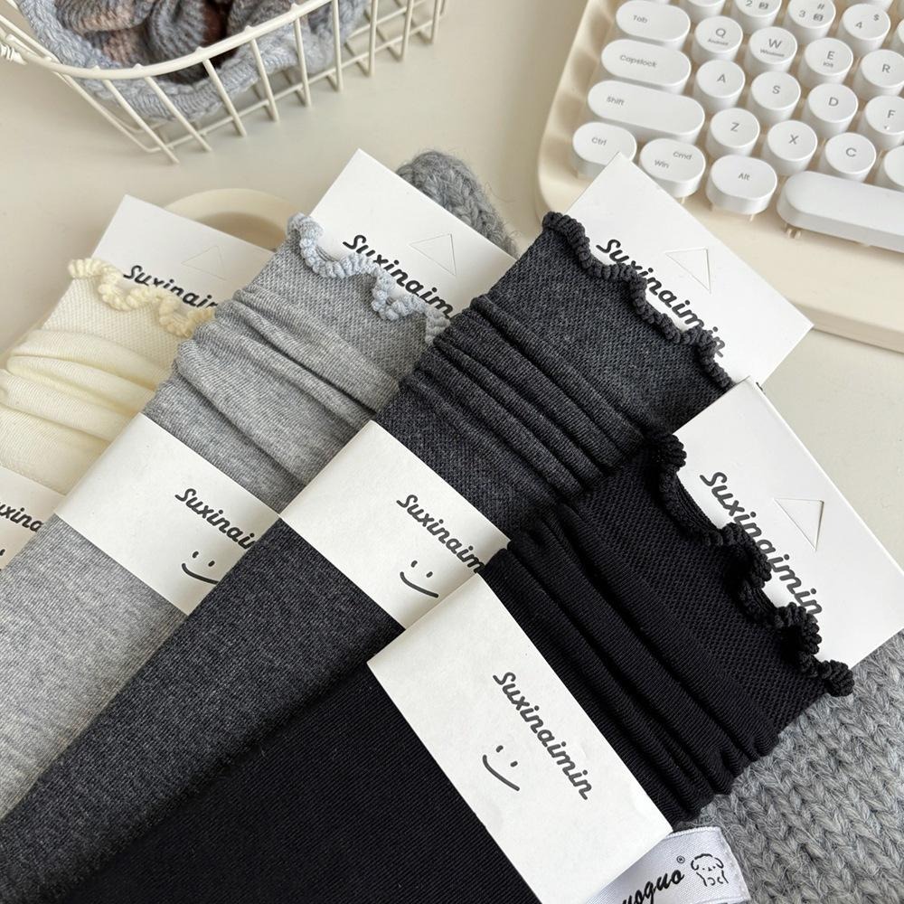 【RENA小舖 台灣現貨每天出】秋冬花苞木耳邊堆堆襪 | 百搭/簡約/配件/襪子/堆堆襪【R22025】-細節圖9