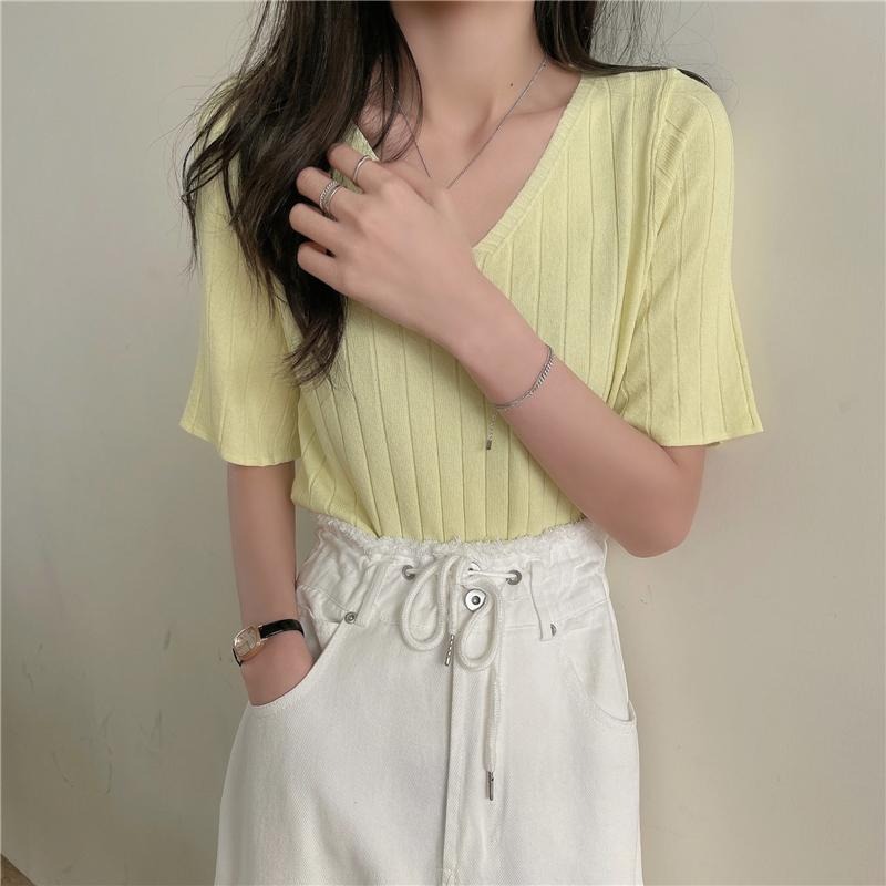 【RENA小舖 台灣現貨每天出】V領針織衫_百搭/設計感/簡約/質感/針織/上衣【R21417】-細節圖6