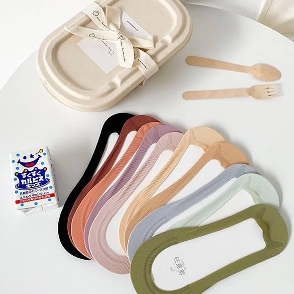 【RENA小舖 台灣現貨每天出】襪子變不見🪄｜紋格隱形短襪_防滑/百搭/簡約/配件/襪子/短襪【R21088】-細節圖3