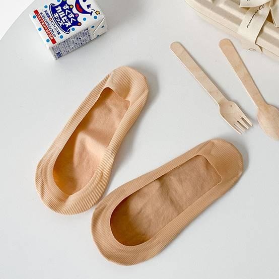 【RENA小舖 台灣現貨每天出】襪子變不見🪄｜紋格隱形短襪_防滑/百搭/簡約/配件/襪子/短襪【R21088】-細節圖4