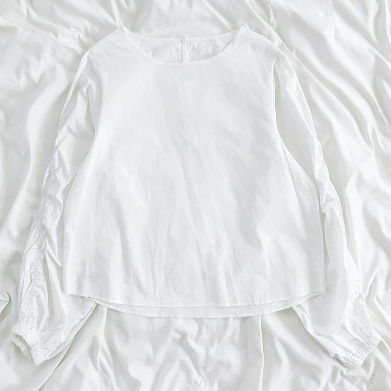 【RENA小舖 台灣現貨每天出】褶皺束口襯衫×黑色背帶裙_顯瘦/休閒/短袖/秋季/襯衫/背帶裙【R17003】-細節圖3