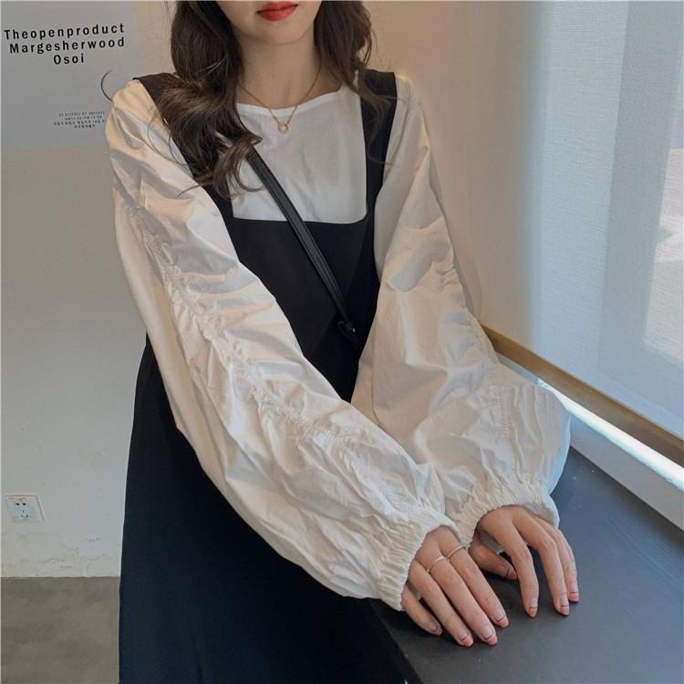 【RENA小舖 台灣現貨每天出】褶皺束口襯衫×黑色背帶裙_顯瘦/休閒/短袖/秋季/襯衫/背帶裙【R17003】-細節圖7