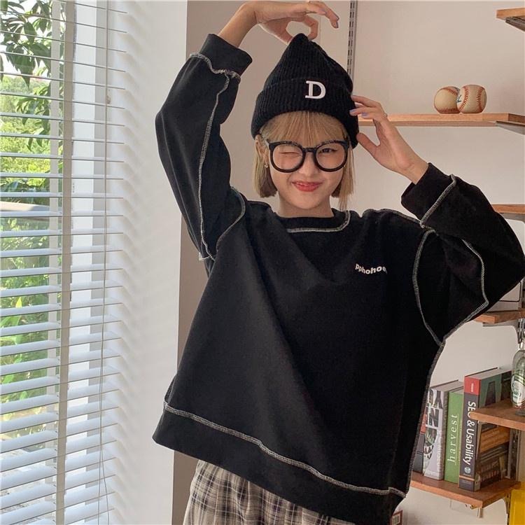 【RENA小舖 台灣現貨每天出】玩轉街頭🤸‍♀️｜反穿感圓領大學T_日常/顯瘦/長袖上衣/大學t【R19013】-細節圖5