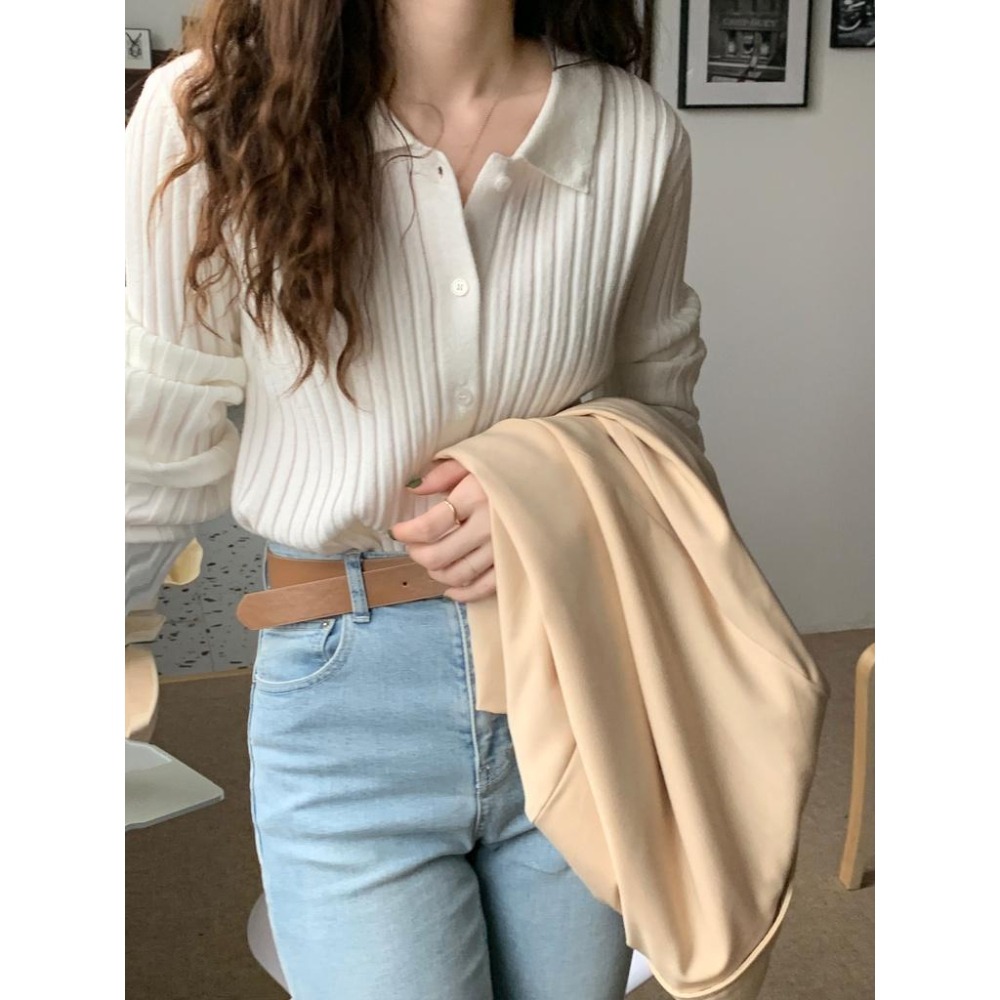 【RENA小舖 台灣現貨每天出】人手一件🤚｜翻領排扣針織開衫_百搭/條紋/顯瘦/修身/長袖/針織上衣【R19259】-細節圖4