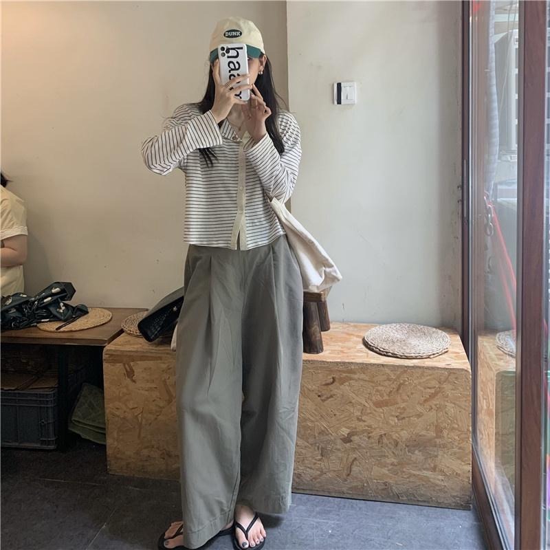 【RENA小舖 台灣現貨每天出】復古條紋少女圓領修身長袖開衫上衣工裝風墨綠休閒長褲套裝【R19049】-細節圖5