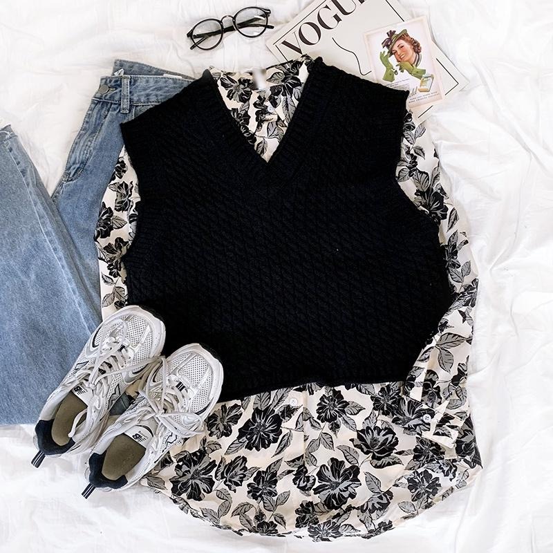 【RENA小舖 台灣現貨每天出】復古黑玫瑰油畫印花秋季翻領排扣寬鬆長袖襯衣鏤空針織馬甲【R20684】-細節圖2