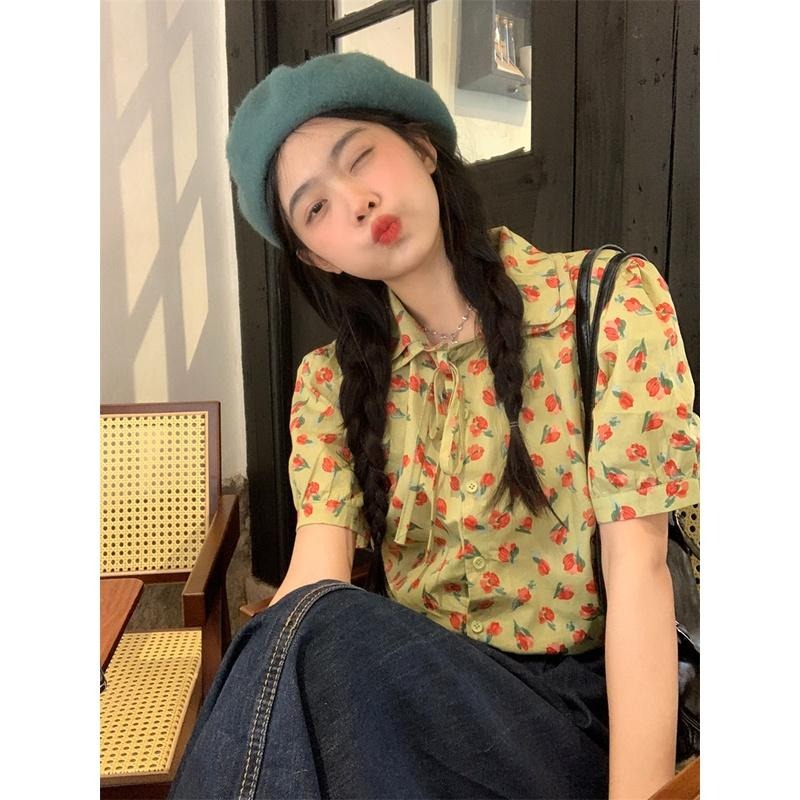 【RENA小舖 台灣現貨每天出】復古玫瑰碎花綁帶翻領短袖雪紡襯衣 半松緊腰A字牛仔半身裙【R20346】-細節圖8