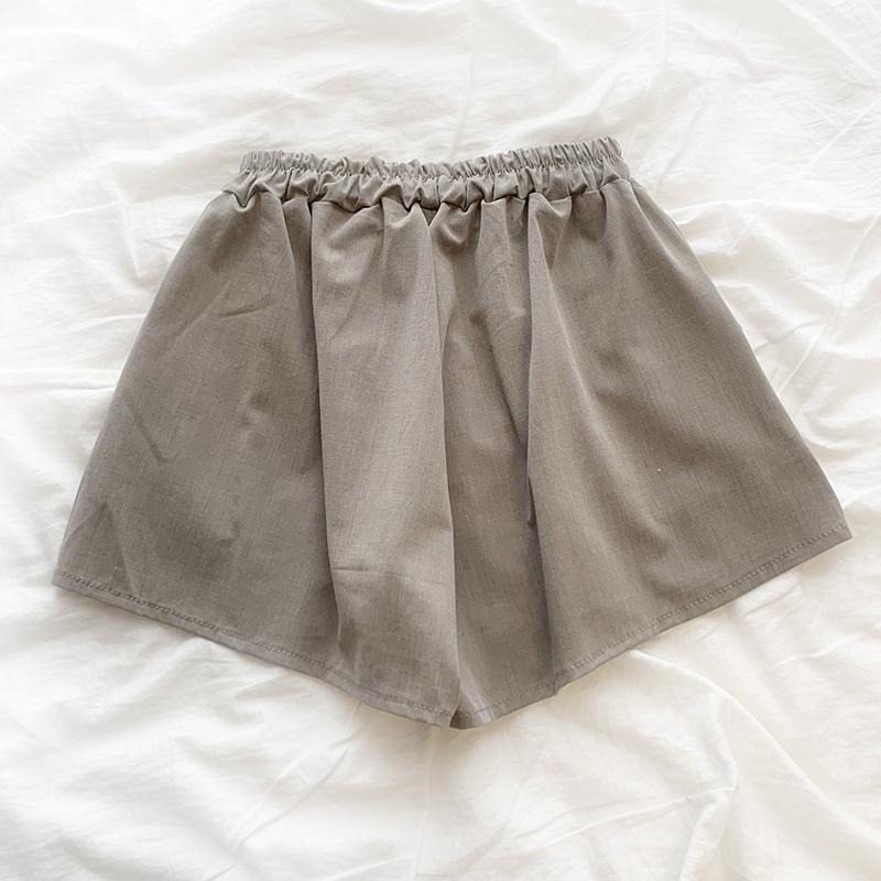 【RENA小舖 台灣現貨每天出】RENA小眾氣質交叉寬腰帶韓系翻領排扣中長款襯衫闊腿短褲套裝【R20584】-細節圖5