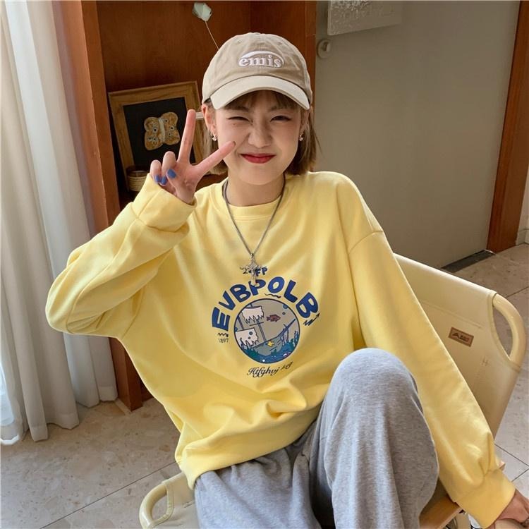 【RENA小舖 台灣現貨每天出】推薦珠地棉 可愛少女感海底船隻印花基礎款寬鬆休閒百搭衛衣【R20552】-細節圖6