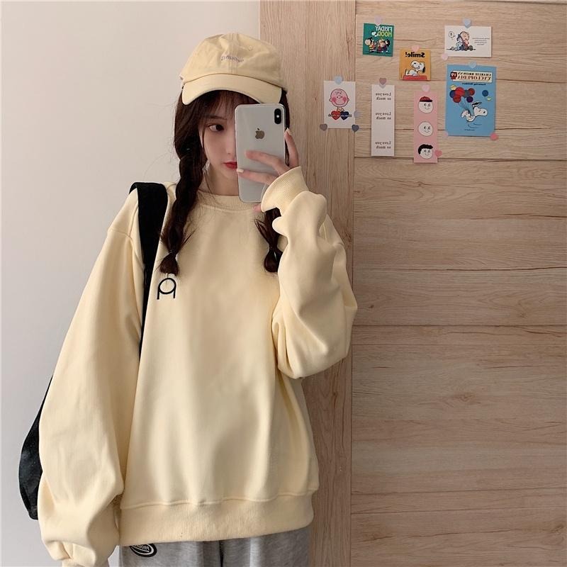 【RENA小舖 台灣現貨每天出】秋冬亮色系｜刺繡符號圓領大學T_百搭/休閒/簡約/長袖/大學t【R20623】-細節圖3