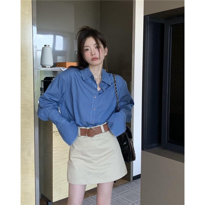 【RENA小舖 台灣現貨每天出】舒適天絲設計感氣質藍色牛仔長袖襯衫+配腰帶半身裙褲套裝【R20783】-細節圖8