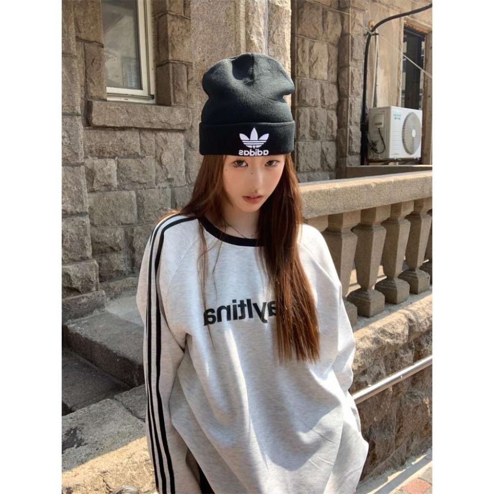 【RENA小舖 台灣現貨每天出】簡約風字母印花大學T 大學T 美式大學T 大學T長袖 長袖T恤 T恤女【R21666】-細節圖2