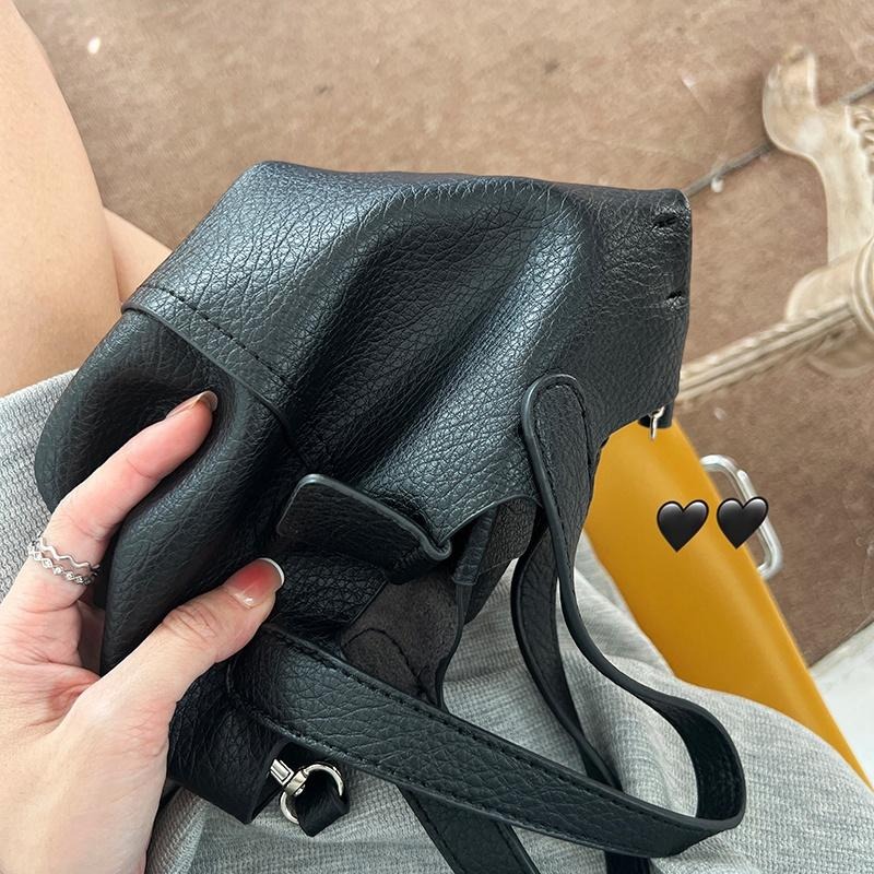 【RENA小舖 台灣現貨每天出】｜帶去買菜也ok🥬｜手提水桶包_現貨/韓版/單肩/質感/肩背包/手提肩背【N301】-細節圖3