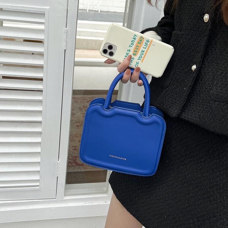 【RENA小舖 台灣現貨每天出】｜甜味馬德蓮😋｜可愛手提餅乾包_百搭/春夏/復古/餅乾包/配件/包包【R21206】-細節圖2