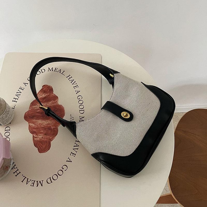 【RENA小舖 台灣現貨每天出】｜心動法式款🤎｜復古拼接腋下包_百搭/拼接/撞色/腋下包/配件/包包【R21204】-細節圖4