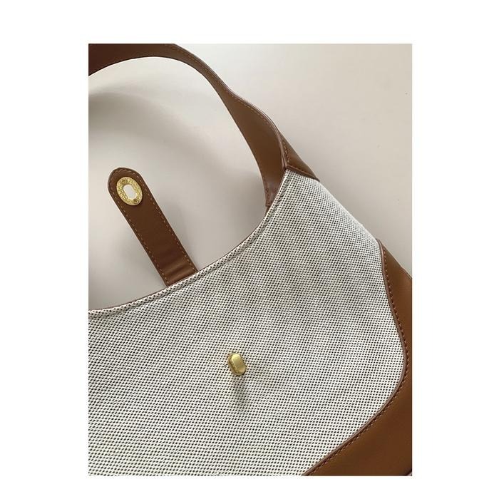 【RENA小舖 台灣現貨每天出】｜心動法式款🤎｜復古拼接腋下包_百搭/拼接/撞色/腋下包/配件/包包【R21204】-細節圖6