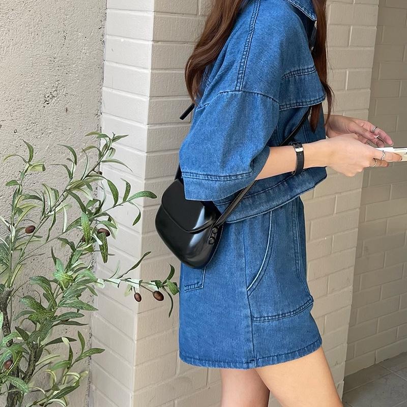 【RENA小舖 台灣現貨每天出】｜全街最搶眼❤｜復古亮面馬鞍包_百搭/夏季/亮色/馬鞍包/配件/包包【R21205】-細節圖3