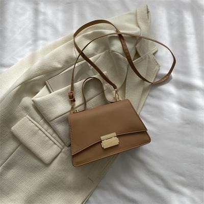 【RENA小舖 台灣現貨每天出】｜牛津學堂🏫｜復古單肩手提包_百搭/設計感/側邊/手提/質感/包包【N317】-細節圖4