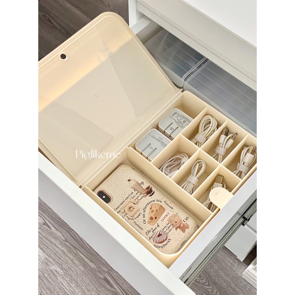 ￼Piglikeme | 放哪都好看的～奶油白書本造型充電線小物收納盒 桌上收納 飾品收納 居家收納-細節圖6