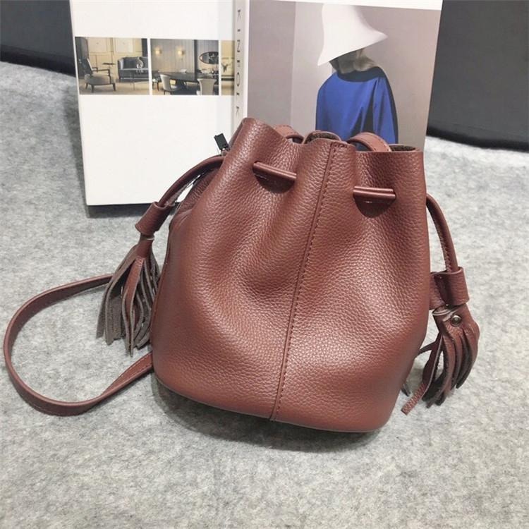 【cozyuti】軟皮荔枝紋水桶包 女生包包 水桶包 真皮材質 荔枝牛皮  手提包 肩背包 女生斜背包 小水桶包 側背-細節圖3