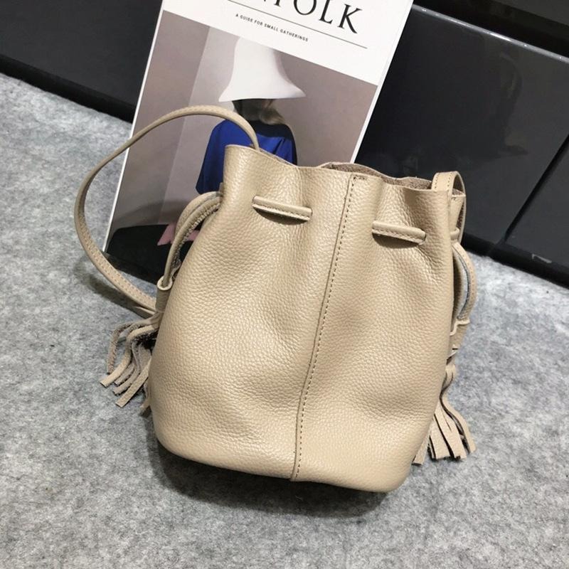 【cozyuti】軟皮荔枝紋水桶包 女生包包 水桶包 真皮材質 荔枝牛皮  手提包 肩背包 女生斜背包 小水桶包 側背-細節圖6